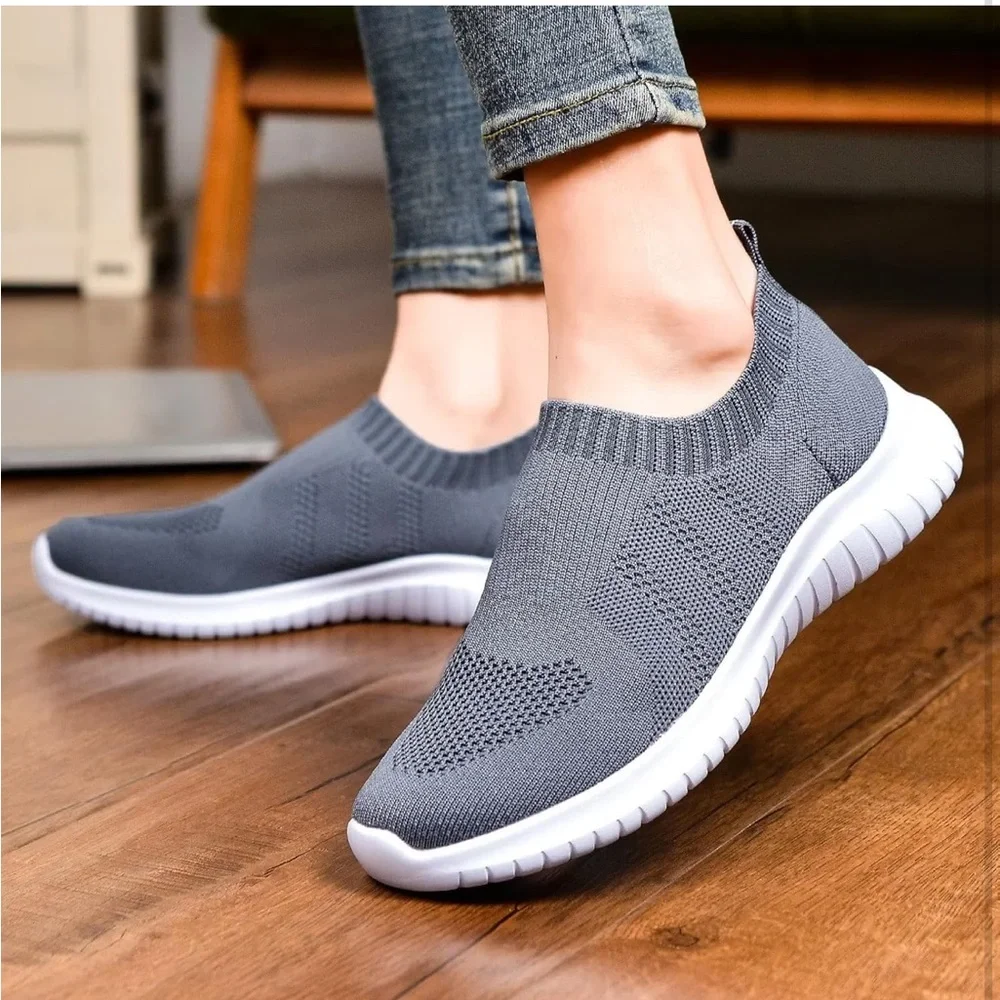 7W NWT-Gray and White Slip-On Sneakers with Knit Upper